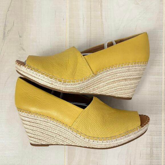 Gentle Souls by Kenneth Cole Butter Yellow Leather Wedge Espadrilles Sz 11M - Picture 8 of 11